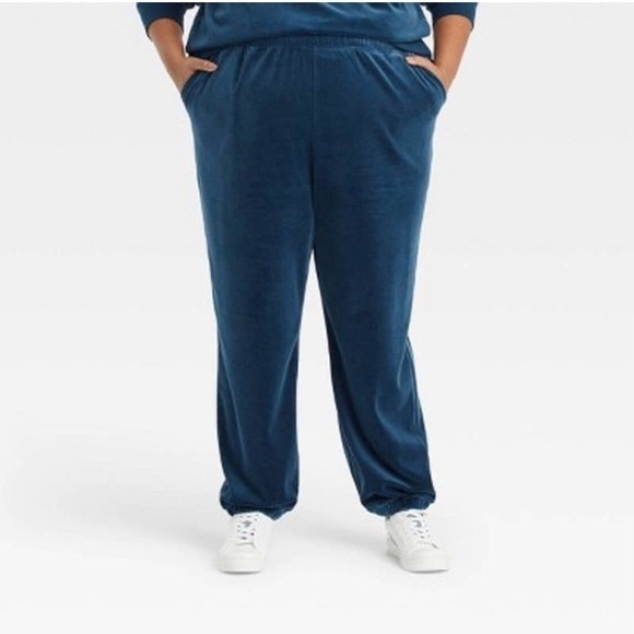 Ava & Viv Women’s Velvet High Rise Relaxed Joggers Pants Plus Size 2X - Picture 3 of 13